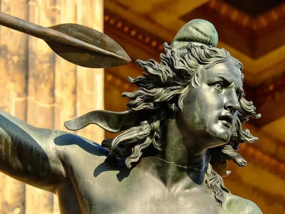 Hvad er bronze lavet af? Opdag hemmelighederne bag kobber, tin og legendernes metal