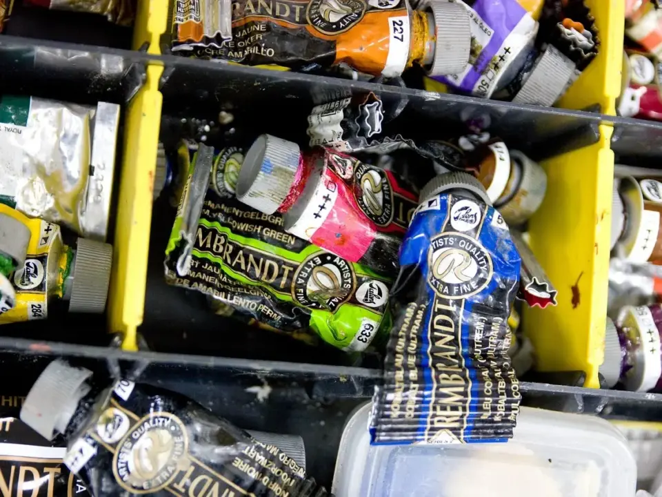 Hvad er jordfarver? Opdag naturens varme palet og hvordan du bruger den i indretningen