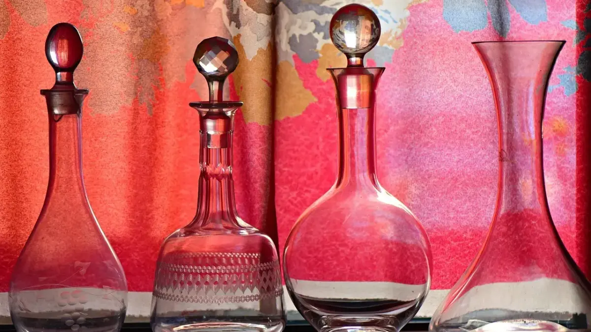 Hvad er krystalglas? Sandheden bag glansen - forskellen til almindeligt glas og hvordan du spotter ægte kvalitet